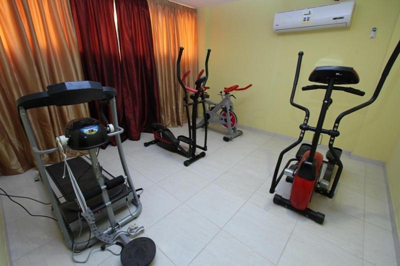 Raoum Inn Arar Bagian luar foto