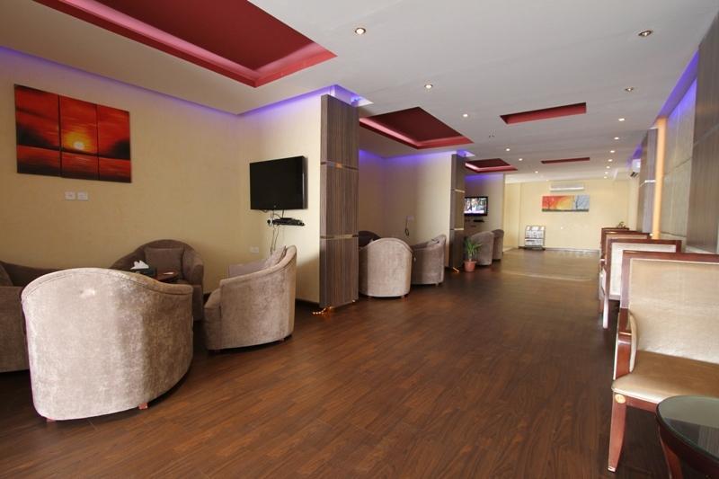 Raoum Inn Arar Bagian luar foto